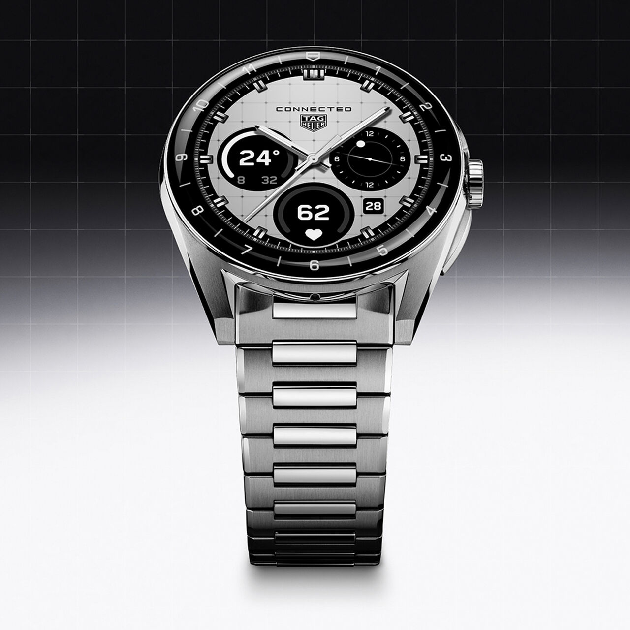 TAG Heuer Connected watch in 40 mm stainless steel with matching metal bracelet image number 1